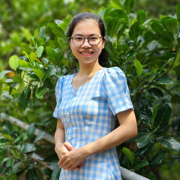 Bà Dương Tú Anh