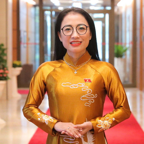 TS.BS TRẦN KHÁNH THU